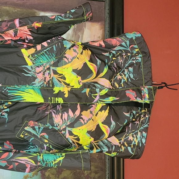 SOLD Nike Men's Sportswear NSW black rain jacket Palm Floral Print AR1598-386 - Picture 6 of 13